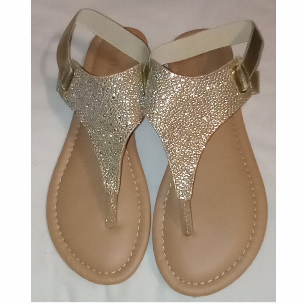 Fifth & Luxe Gold Embellished Thong Sandals Women's Size 9